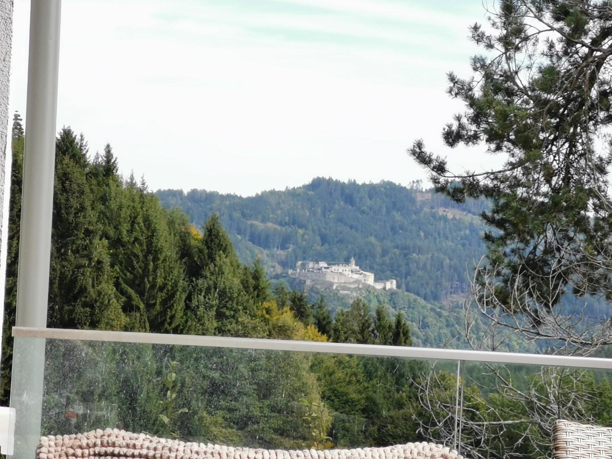 Haus Mit Traumhaften Ausblick Villach Phòng bức ảnh